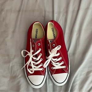 Red converse 10 women’s